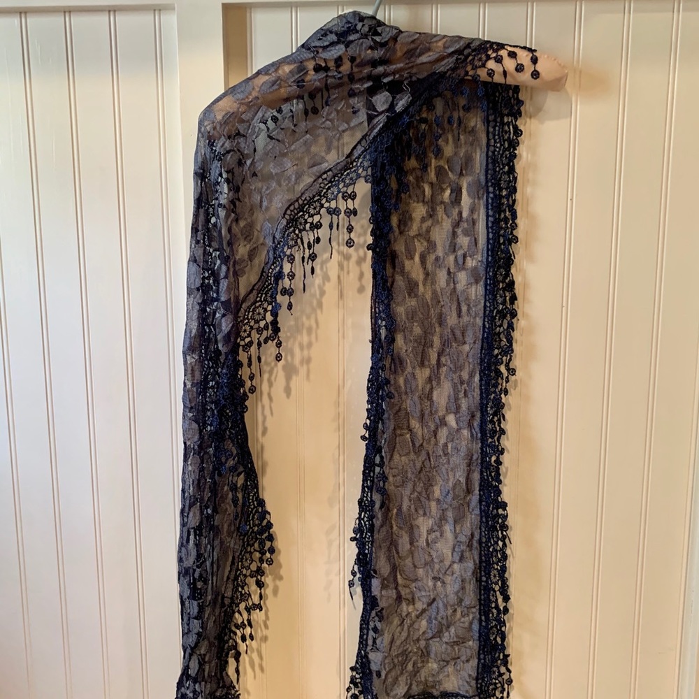 Lace Scarf - Picture 3 of 4